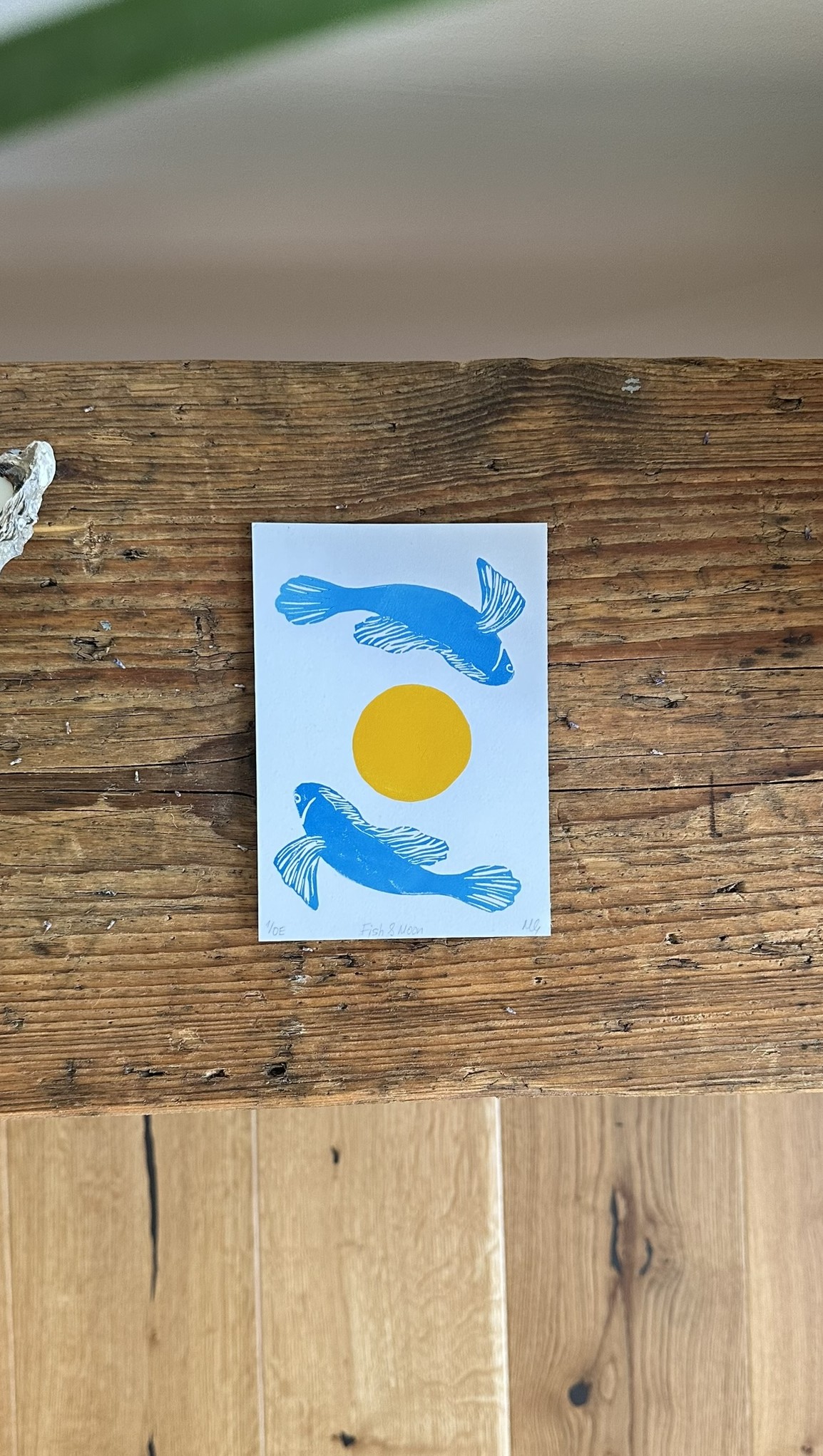 Fish & Moon auf Holz
